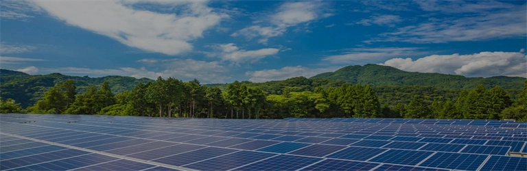 Mundi Energy Solutions – dwustronne moduły przezroczyste, akumulatory LiFePO4, falowniki beztransformatorowe, systemy odporności sieci, mikrosieci solarne